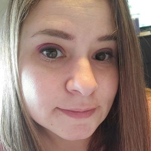 Meet your Posher, Sasha